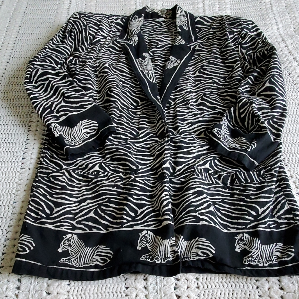Jacket with Zebra Motif - Picture 3 of 3